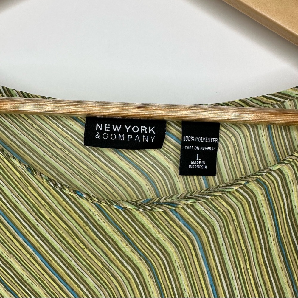 SOLD! New York & Company Striped Green Brown Flare Sleeve Blouse L #X0927 - Picture 9 of 15